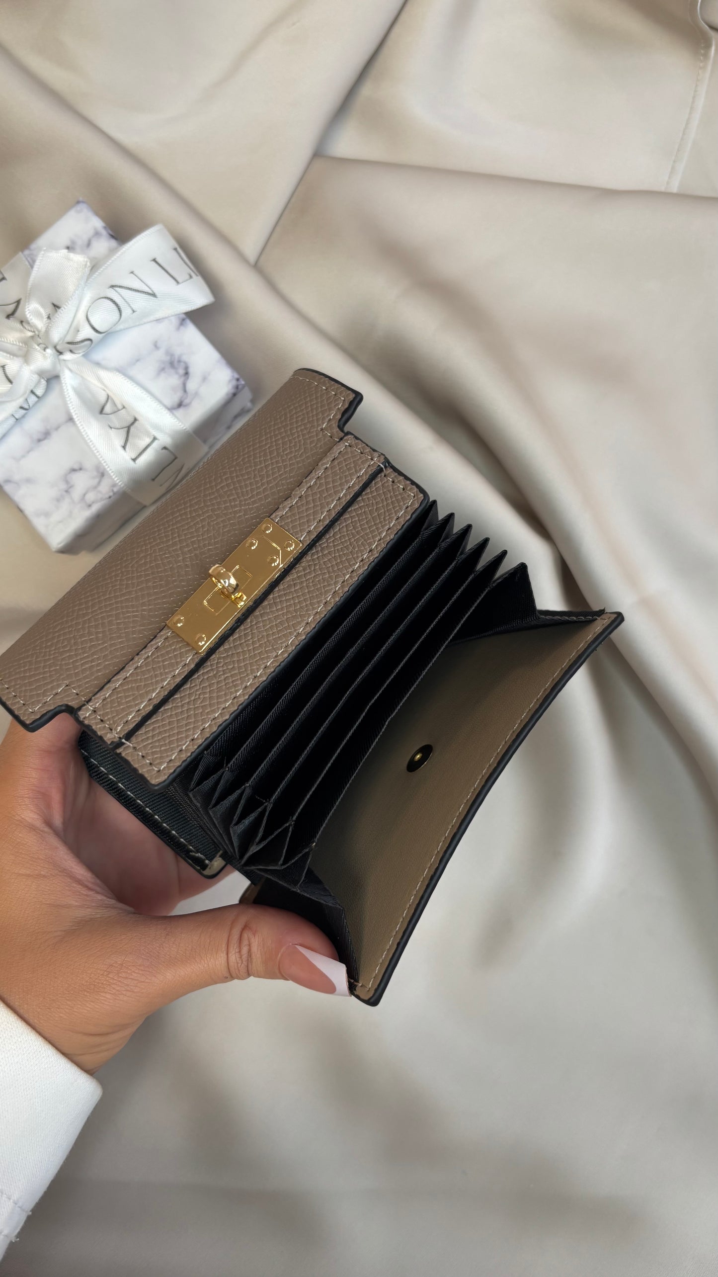 Porte-feuille (cartes) H